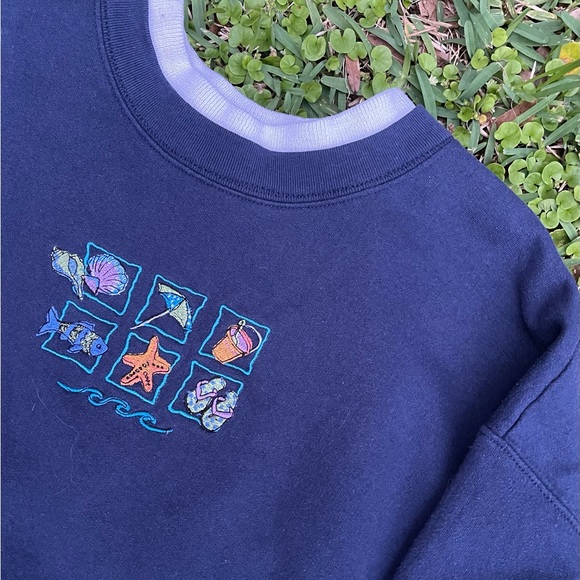 80s beachy crewneck - Picture 2 of 2